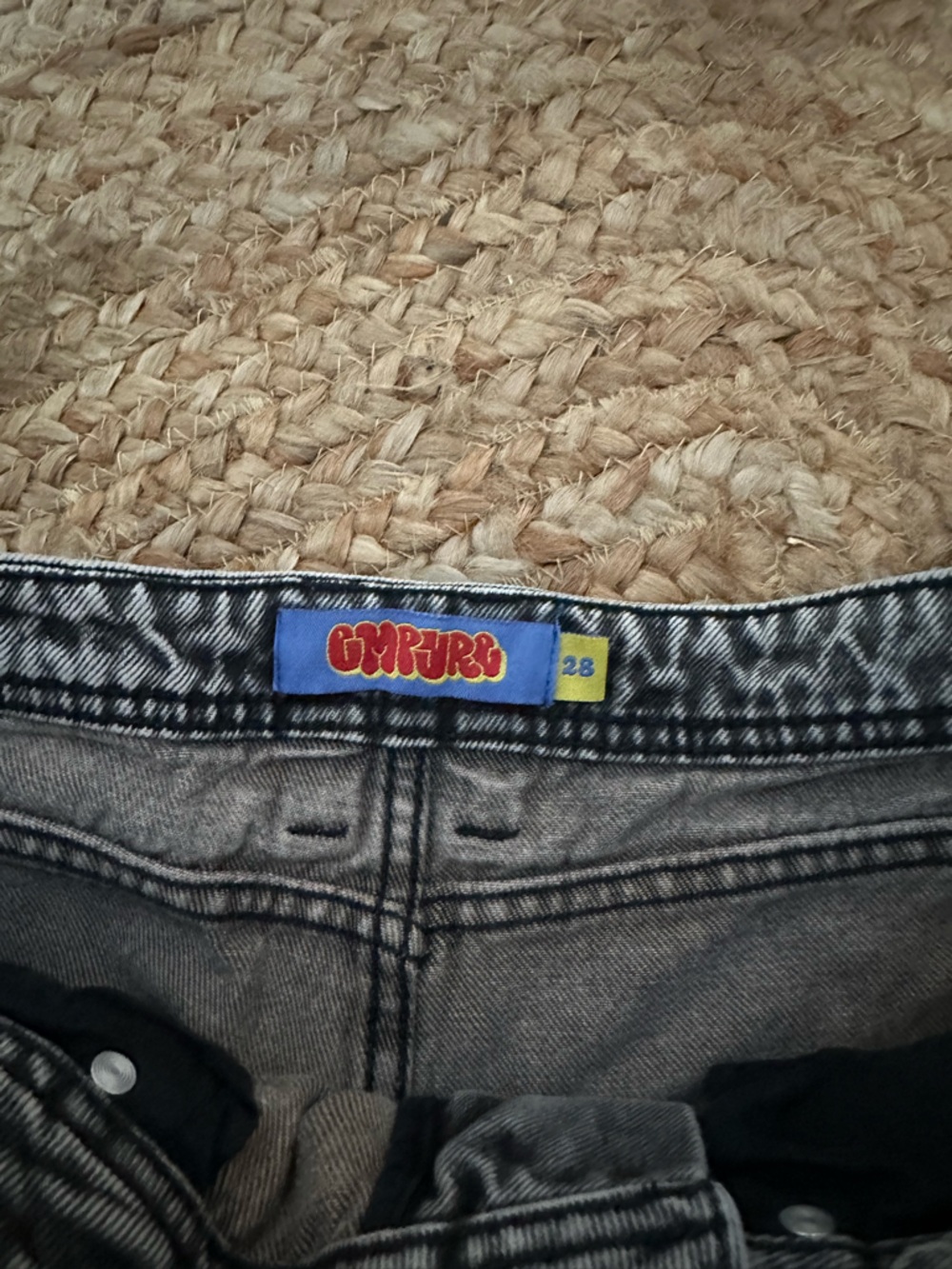 GREY EMPYRE JEANS - Picture 2 of 7